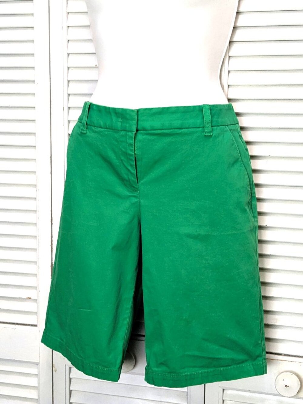 J. Crew Cotton Bermuda Shorts Kelly Green Womens Size 4 Chino Preppy Mid Rise